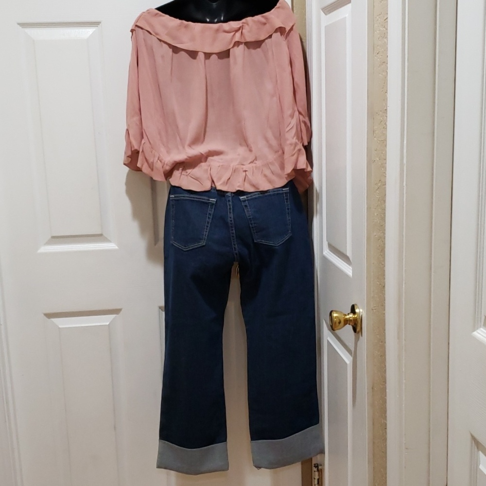 NWOT crop jeans - Picture 2 of 2